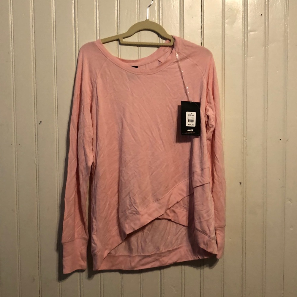 BNWT Avía Long Sleeve Top
